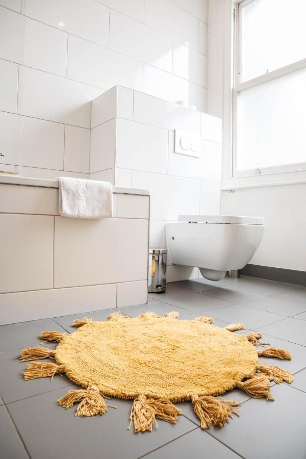 Modern & Spacious 1 Bedroom Clapham Junction Flat 伦敦 外观 照片