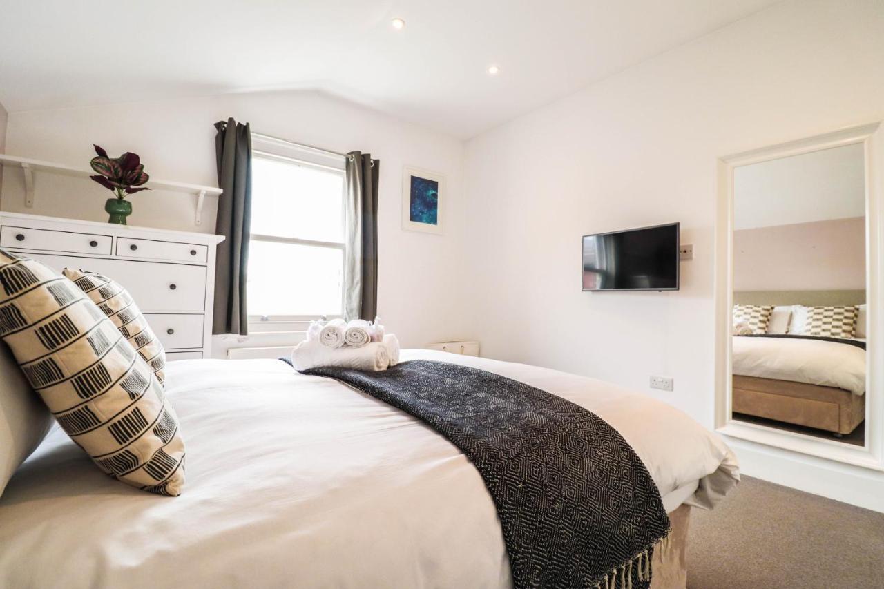 Modern & Spacious 1 Bedroom Clapham Junction Flat 伦敦 外观 照片
