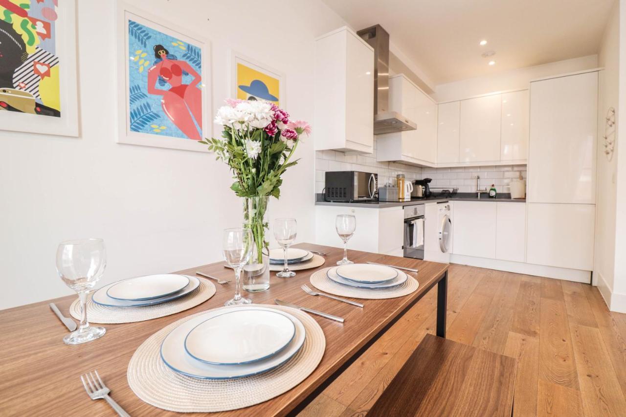 Modern & Spacious 1 Bedroom Clapham Junction Flat 伦敦 外观 照片