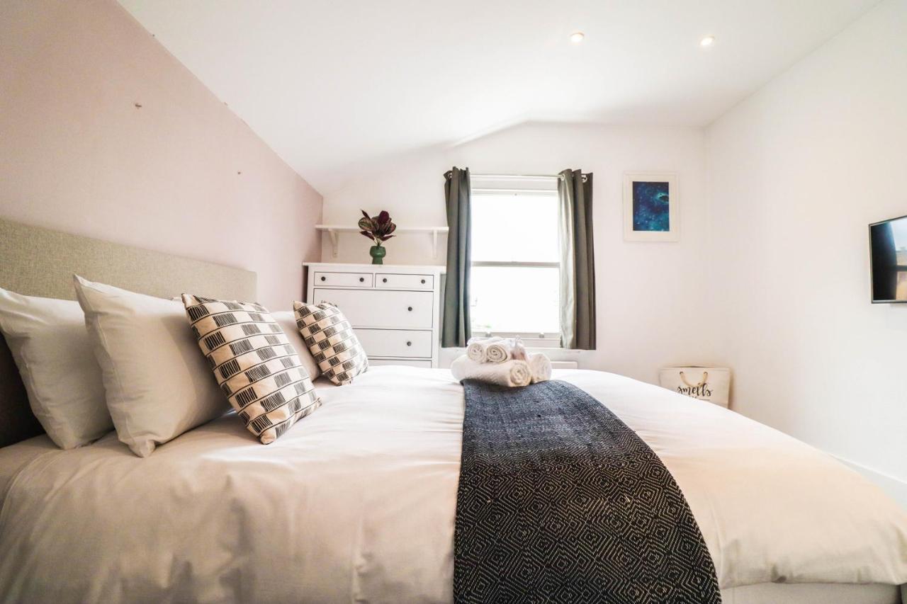 Modern & Spacious 1 Bedroom Clapham Junction Flat 伦敦 外观 照片